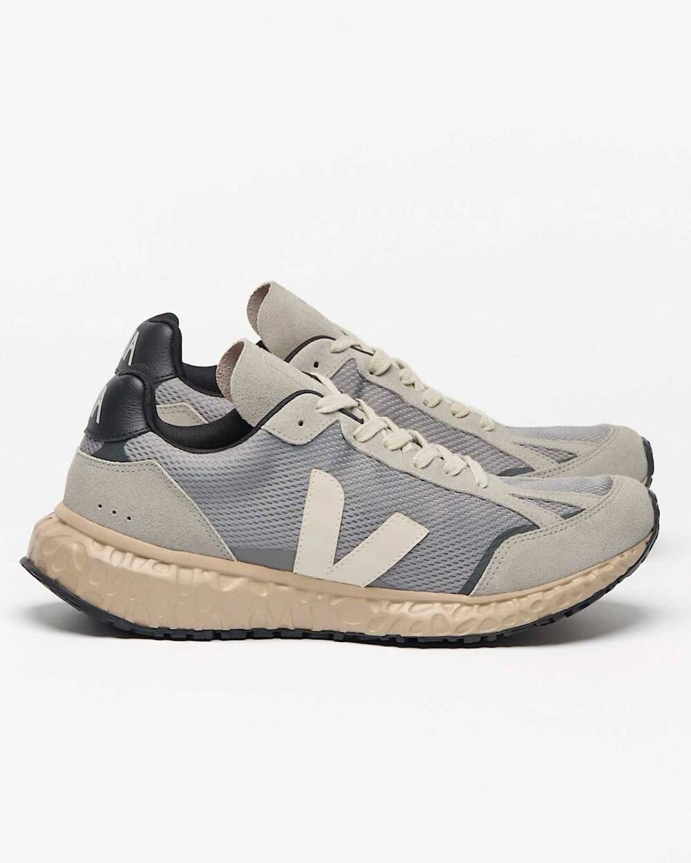 NEW VEJA men's condor royale sneaker in grey / beige